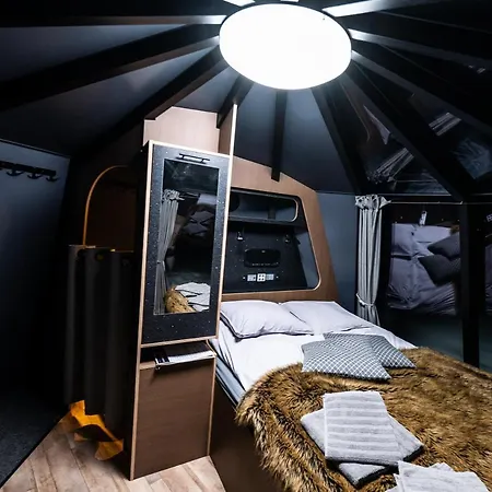Luxury Olkkalake Hut Rovaniemi